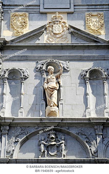 Sculpture, facade, Ancien Palais de Justice palace of justice, Place de Saint Andre, Grenoble, Rhone-Alpes, France, Europe