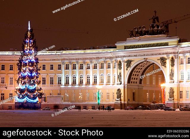 ST. PETERSBURG - DECEMBER 23: Christmas tree and building of General staff on Palace square, December 23, 2012, in town St. Petersburg, Russia