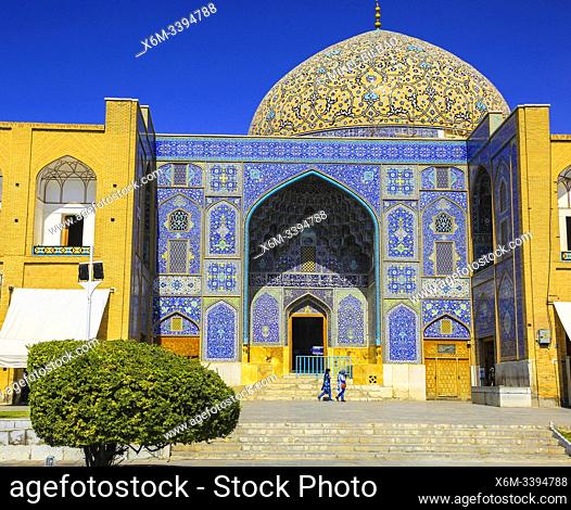 Sheikh Lotf Allah Mosque facade. Naqsh-e Jahan Square. Isfahan, Iran. Asia
