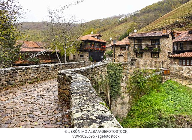 Bridge over Argoza river. Rural Village of Barcena Mayor Los Tojos. Saja Natural Park, Saja-Nansa, Cantabria, Spain Europe