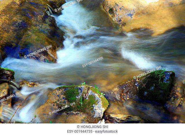 Water streams and cascades