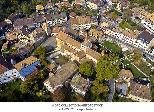 Romainmoitier with the church of the former Cluniac Romainmotier Abbey in the town center, Romainmôtier-Envy, canton of Vaud, Switzerland