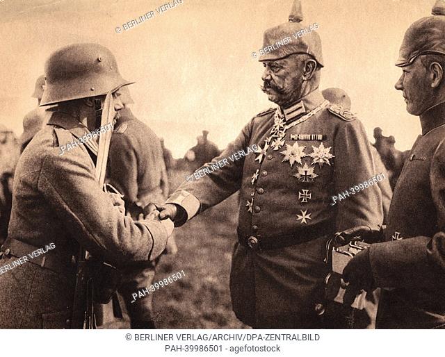 Field Marshal Paul von Hindenburg awards the Iron Cross to soldiers of the 3rd Foot Guards, of which he was part of in his early career