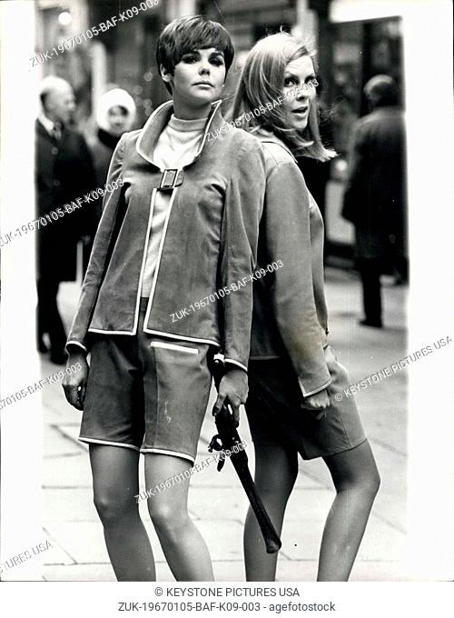 Jan. 05, 1967 - 5.1.67 ?¢‚Ç¨?ìAvenger?¢‚Ç¨¬ù Fashion Show in London ?¢‚Ç¨‚Äú A fashion show was held in London yesterday of the clothes worn by Patrick Macnee...