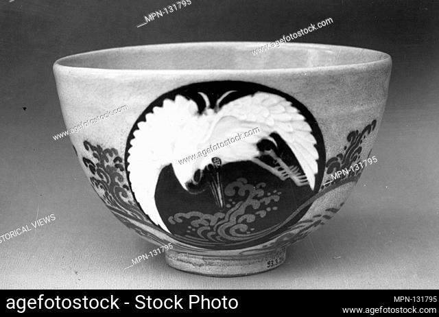 Teabowl. Artist: Eiraku Hozen (1795-1854); Period: Edo period (1615-1868); Date: 1790; Culture: Japan; Medium: Clay covered with a fine crackled glaze;...