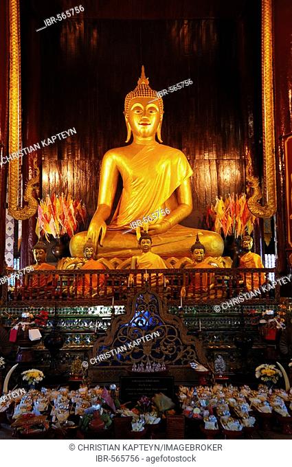 Buddha sculpture, Wat Phan Tao, Chiang Mai, Thailand