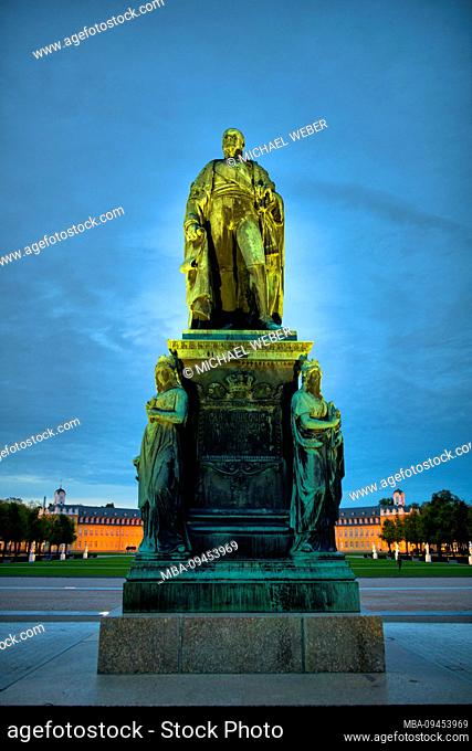 Monument of Karl Friedrich Grand Duke of Baden, Schlossplatz, Karlsruhe, behind Badisches Landesmuseum, Karlsruhe Palace, Karlsruhe, Baden-Wurttemberg, Germany