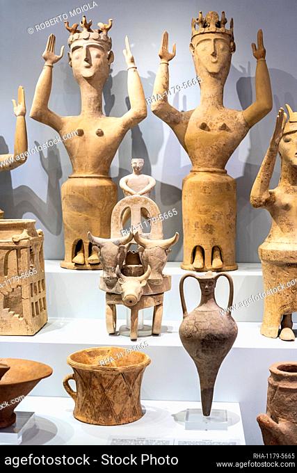 Collection of statues and artefacts of the Minoan civilization, Heraklion Archaeological Museum, Crete island, Greek Islands, Greece, Europe