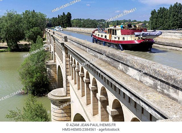 France, Herault, Beziers, the Canal du Midi, listed as World Heritage by UNESCO, the canal bridge over the Orb river