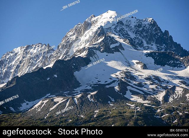 Mountain, summit of the Aiguille Verte, Chamonix, Haute-Savoie, France, Europe