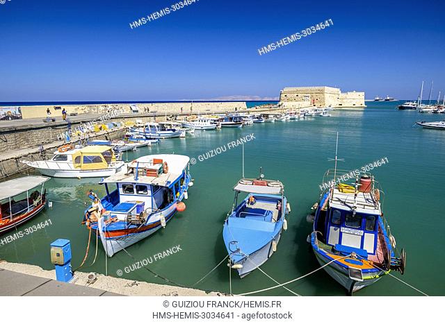 Greece, Crete, Heraklion, the old Venitian harbour and the Venitian Koules fortress