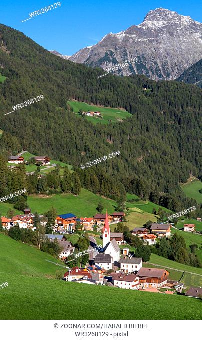 Der Ort Ahornach in Südtirol, Italien