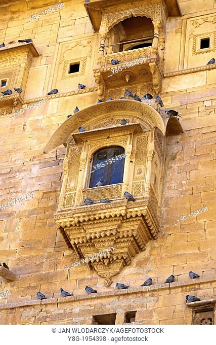 Decorated window in Jaisalmer Fort, architecture detail, Jaisalmer, Rajasthan, India