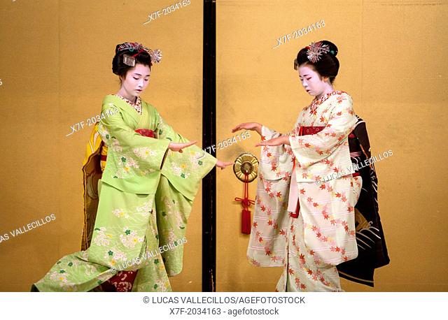 Show of Maikos, (geisha apprentices)they interpret Kyomai, is a Kyoto dance, at Gion Kobu Kaburenjo, geisha's distric of Gion,