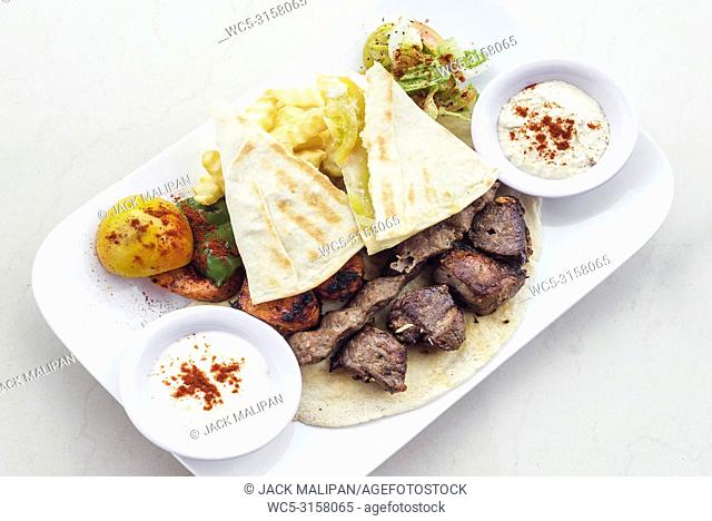 traditional middle eastern food mixed bbq barbecue grilled meat platter set meal