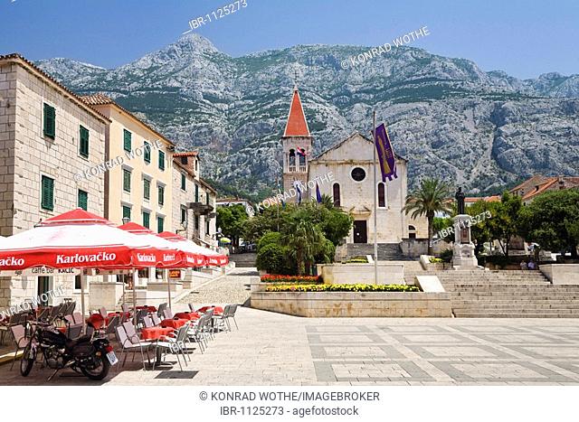 Kacicev square and church Sveti Marco, Saint Marc in the town center of Makarska, Dalmatia, Croatia, Mediterranean, Europe