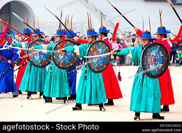 SEOUL, SOUTH KOREA - October 25, 2014 : The changing of the guard demonstration at Gyeongbokgung Palace on October 25, 2014 in Seoul, South Korea