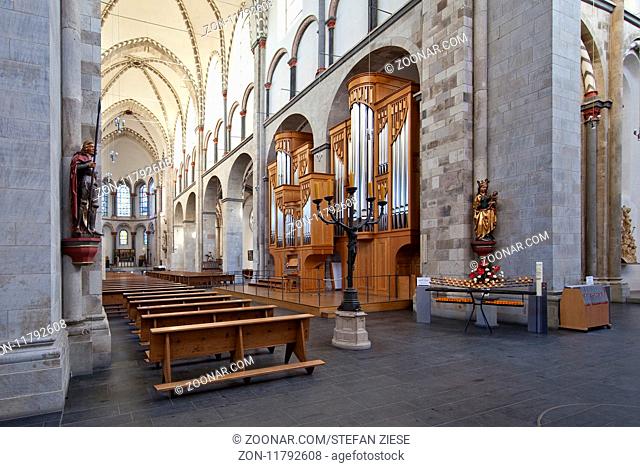 St. Kunibert, Romanische Kirche, Langhaus und Kuhn-Orgel, Koeln, Rheinland, Nordrhein-Westfalen, Deutschland, Europa