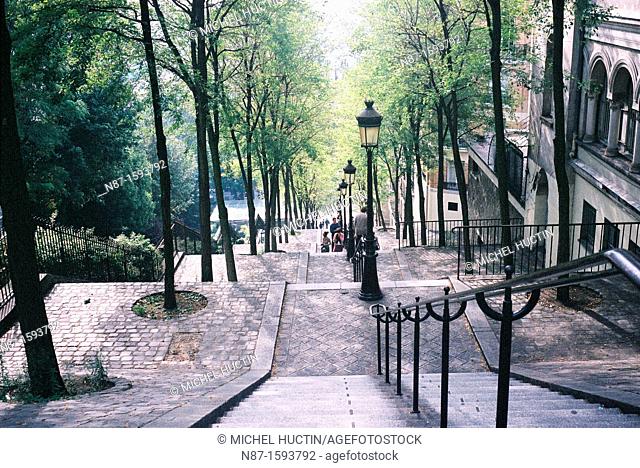 Foyatier street in Montmartre is one of the most famous street in Paris as consisting solely of stairs in Montmartre