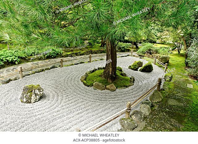 Japanese Garden, Butchart Gardens, Brentwood Bay, British Columbia, Canada