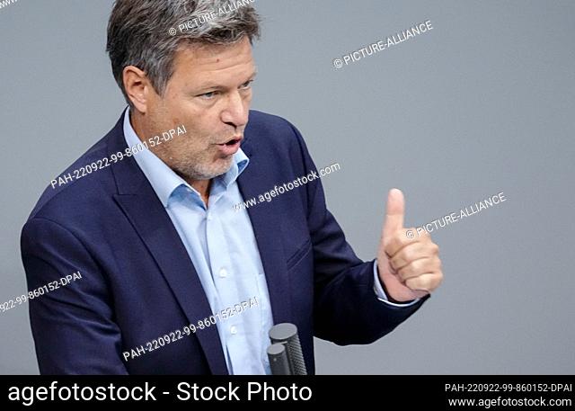 22 September 2022, Berlin: Robert Habeck (Bündnis 90/Die Grünen), Federal Minister for the Economy and Climate Protection, speaks at the Bundestag session