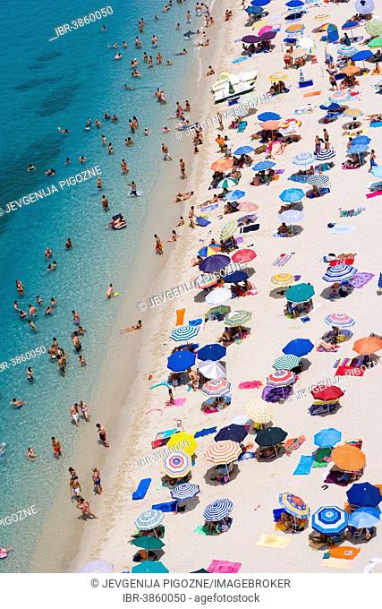 View of the beach from the terrace of Corso Vittorio Emmanuele, Tropea, Vibo Valentia, Calabria, Southern Italy, Italy