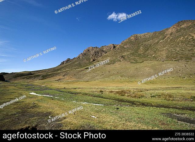 The landscape of Yolyn Am Gorge (Vulture Gorge). Gobi Gurvansaikhan National Park, Mongolia, East Asia
