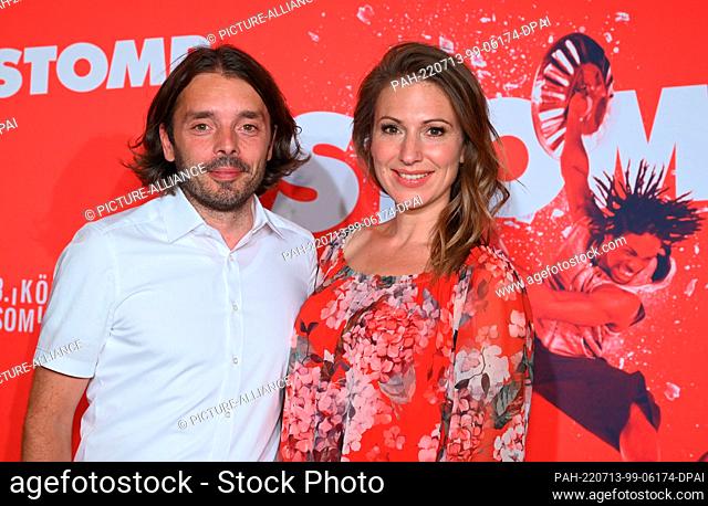 12 July 2022, North Rhine-Westphalia, Cologne: Presenter Mara Bergmann and her boyfriend Alex Hoffmann come to the VIP premiere of the 25th Cologne anniversary...