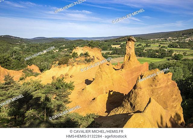 France, Vaucluse, regional natural reserve of Luberon, Rustrel, Provençal Colorado, former careers of ochre, fairy's fireplace