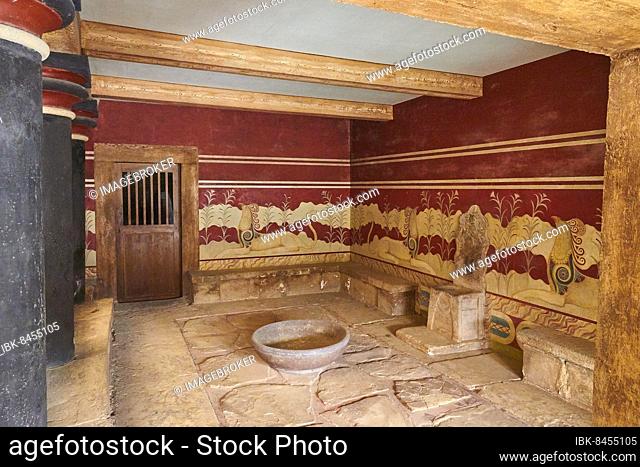 Throne room, griffin frescoes, throne, porphyry basin, black round columns, wooden door, Palace of Knossos, Heraklion, Central Crete, Island of Crete, Greece