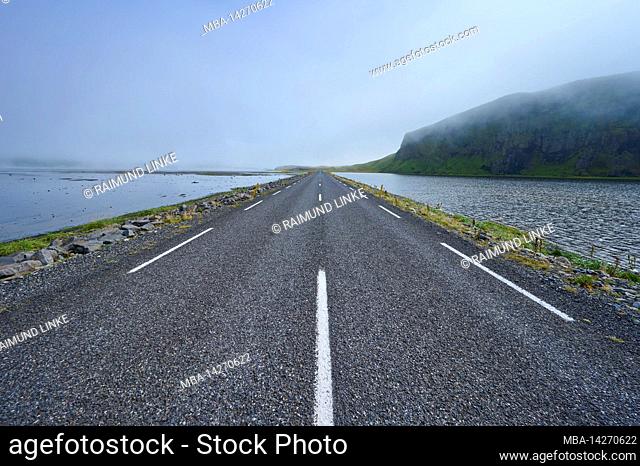 Straße, Fog, Sea, Summer, Cape Dyrholaey, Vik, Sudurland, SuÃ°urnes, Iceland