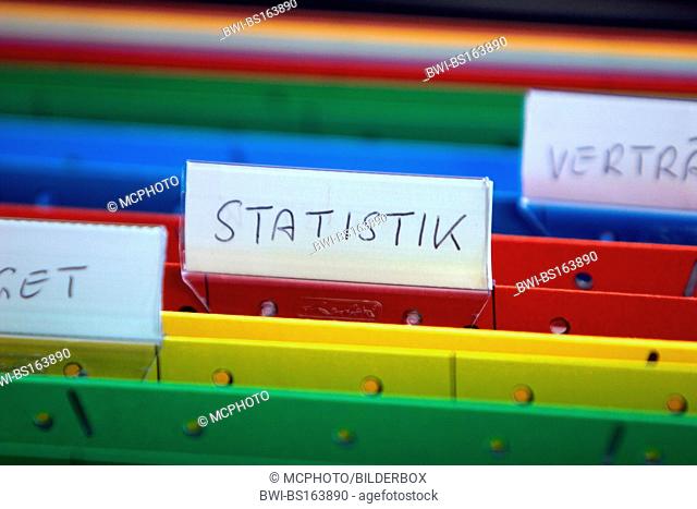 suspension file with titel Statistik, statistics