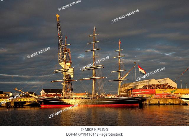 England, County Durham, Hartlepool. The Clipper Stad Amsterdam at the 2010 Tall Ships Race, Hartlepool