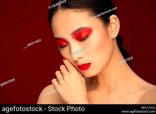 Red eye shadow colour makeup beauty