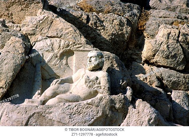 Iran, Kermanshah province, Bisotun, statue of Hercules