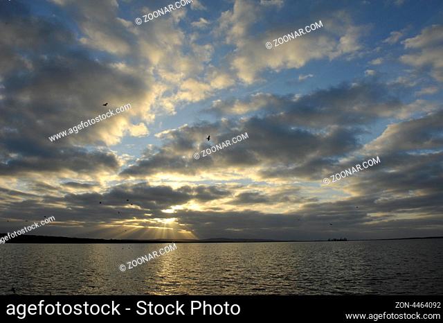 Sonnenuntergang am Steinhuder Meer.Sunset at Steinhude lake, Steinhude am Meer, Germany