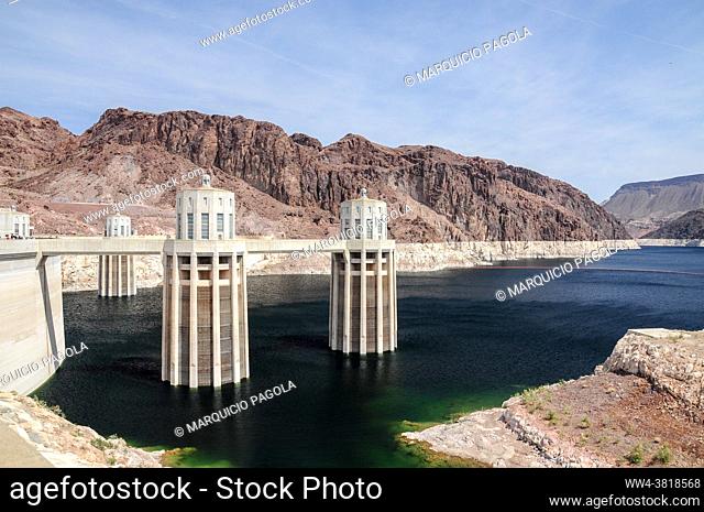View of the penstock towers over Lake Mead at Hoover Dam, between Arizona and Nevada states, USA