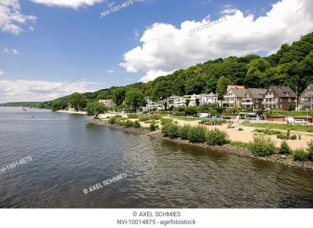 Beach path, Blankenese, Elbe, Altona district, suburbs, Hanseatic City of Hamburg, Germany