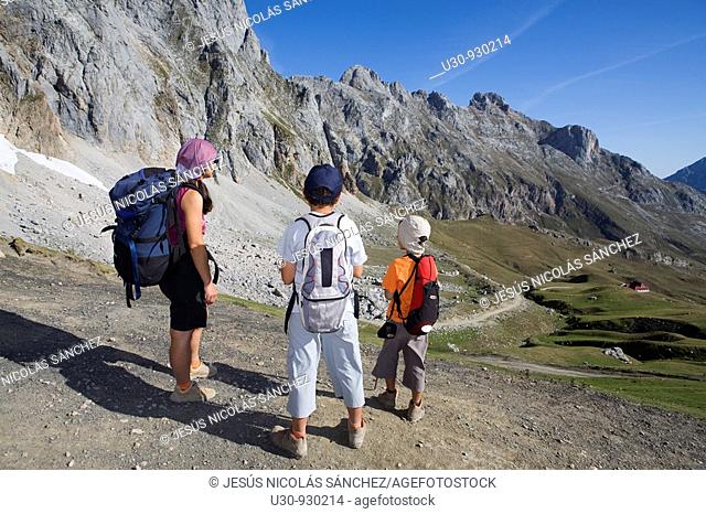 Family practice mountaineering in the Urrieles massif, of walking in the Picos de Europa National Park, Cantabria, Spain