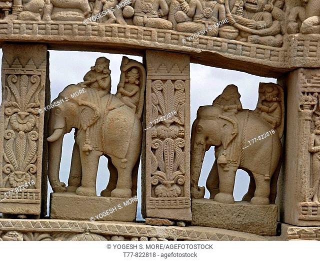 Uttari toran dwar; North gate; Sanchi; Madhya pradesh; India. Emperor Asoka (273-236 B.C.) built stupas in Buddha’s honour at many places in India