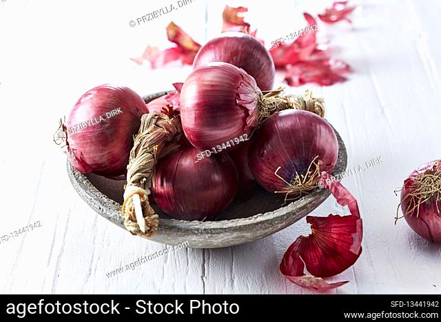 Red onions (Cipolla Rossa Treccia)