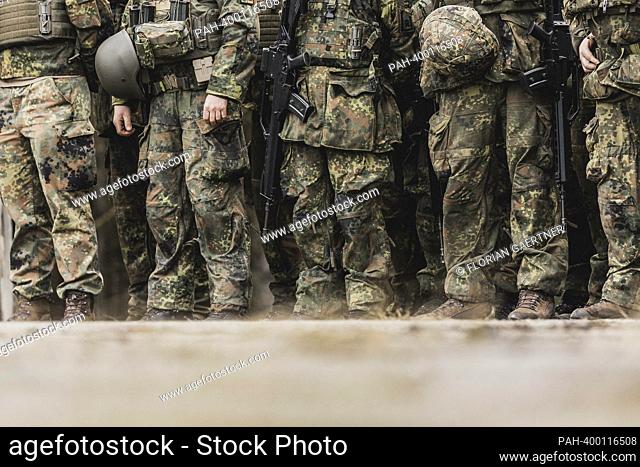 Soldiers, photographed as part of a skills show at the Bundeswehr military base in Mahlwinkel, March 16, 2023. - grinding angle/Deutschland