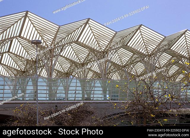 PRODUCTION - 06 April 2023, Portugal, Lissabon: The roof of the Oriente station. Photo: Viola Lopes/dpa. - Lissabon/Portugal