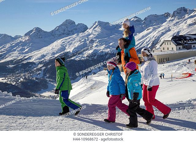 Celerina, walking, hiking, Muottas Muragl, view, Upper Engadine, snow, winter, canton, GR, Graubünden, Grisons, Upper Engadine, footpath, walking, hiking