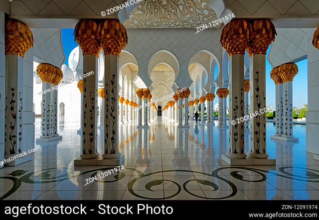 Sheikh Zayed Grand Mosque. Scheich-Zayid-Moschee. Abu Dhabi