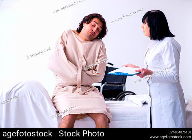 Old female psychiatrist visiting young male patient