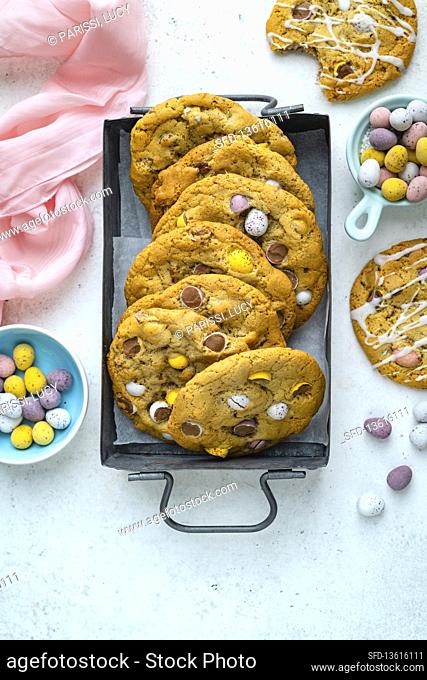 Cookies with mini sugar eggs for Easter