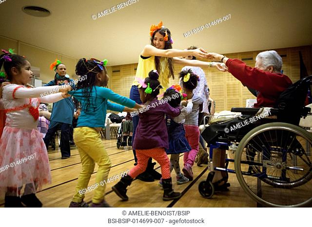 Reportage on the intergenerational project set up by a kindergarten and a nursing home in Switzerland. The children visit the residents of the nursing home once...