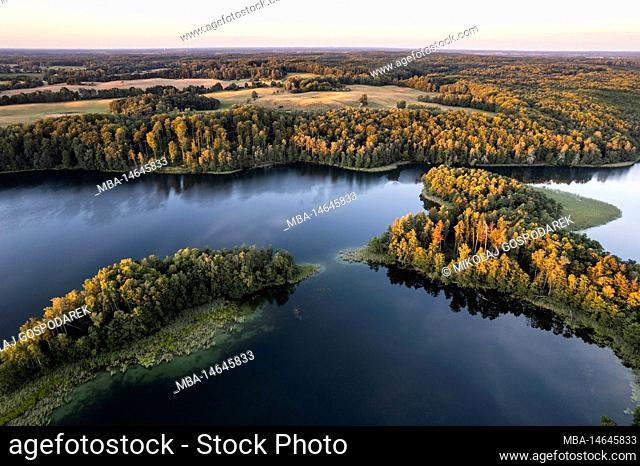 Europe, Poland, West Pomeranian Voivodeship, Pojezierze Drawskie - Jezioro Komorze / Komorze lake