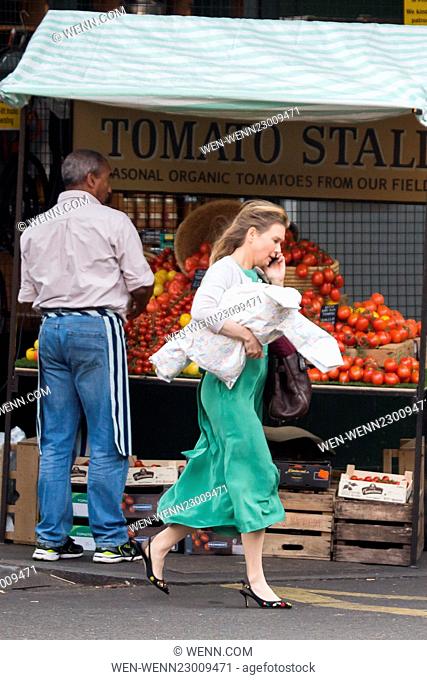 Renee Zellweger spotted filming 'Bridget Jones's Baby' at a market in South London Featuring: Renee Zellweger Where: London